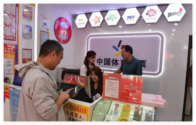 曼联引援解析:数量不是关键,巨额投入为何仍依赖老将